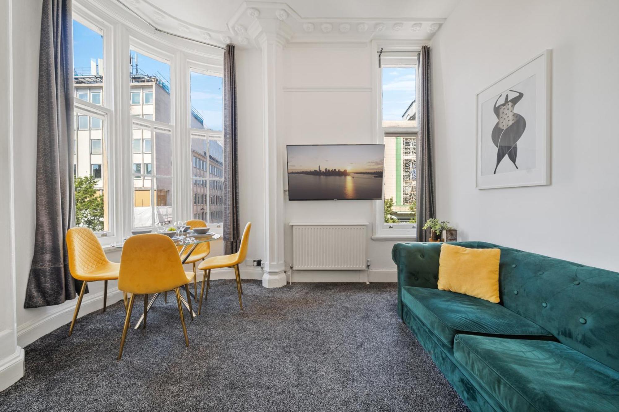 Luxurious Apartments On Oxford Street Лондон Экстерьер фото