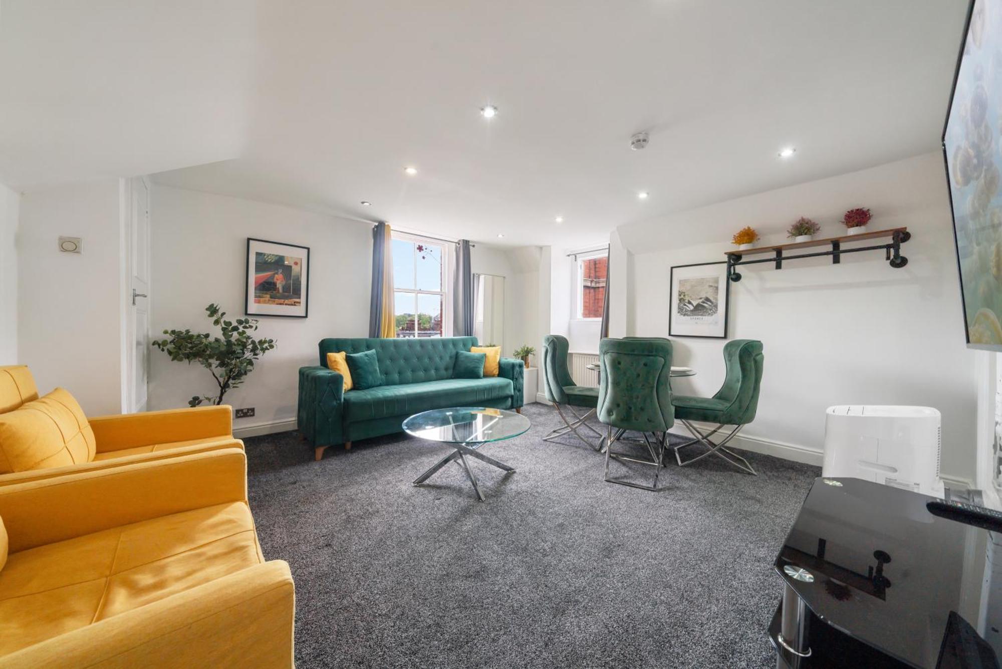 Luxurious Apartments On Oxford Street Лондон Экстерьер фото